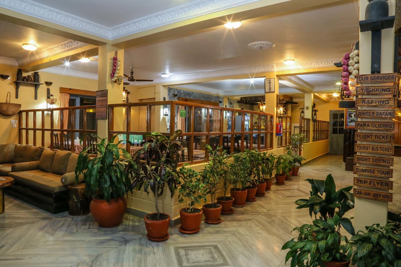 Hotel Silver Oaks Inn Pokhara Buitenkant foto