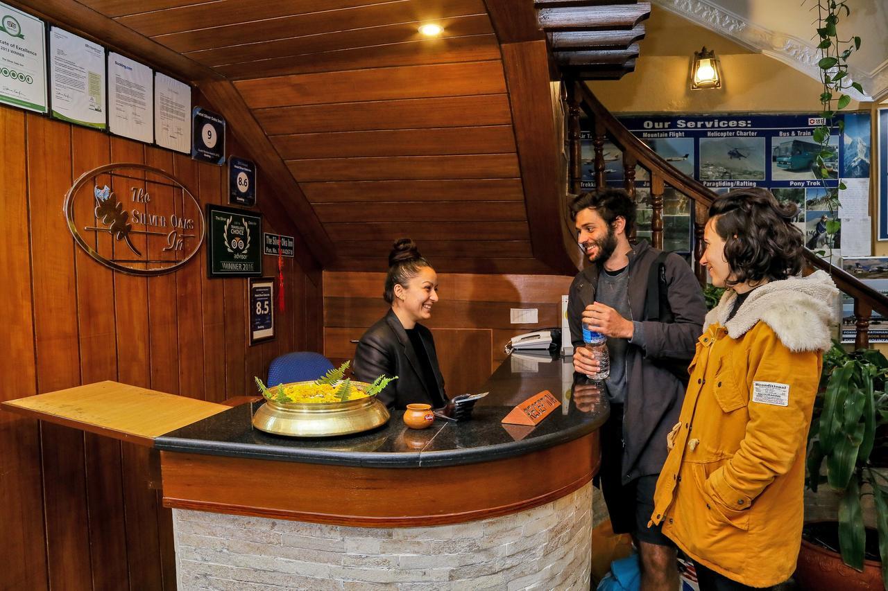 Hotel Silver Oaks Inn Pokhara Buitenkant foto